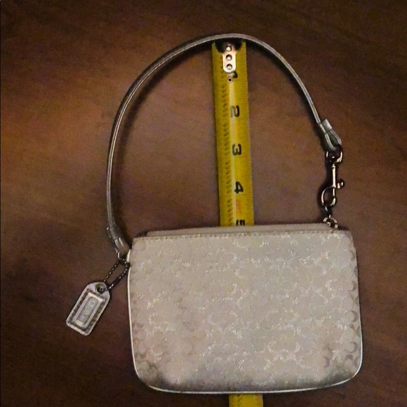 Coach wristlet, small purse - Picture 8 of 8